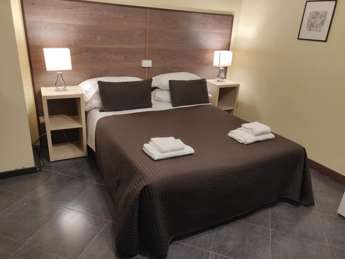 Hotel Il Rustichello 로나토 외부 사진