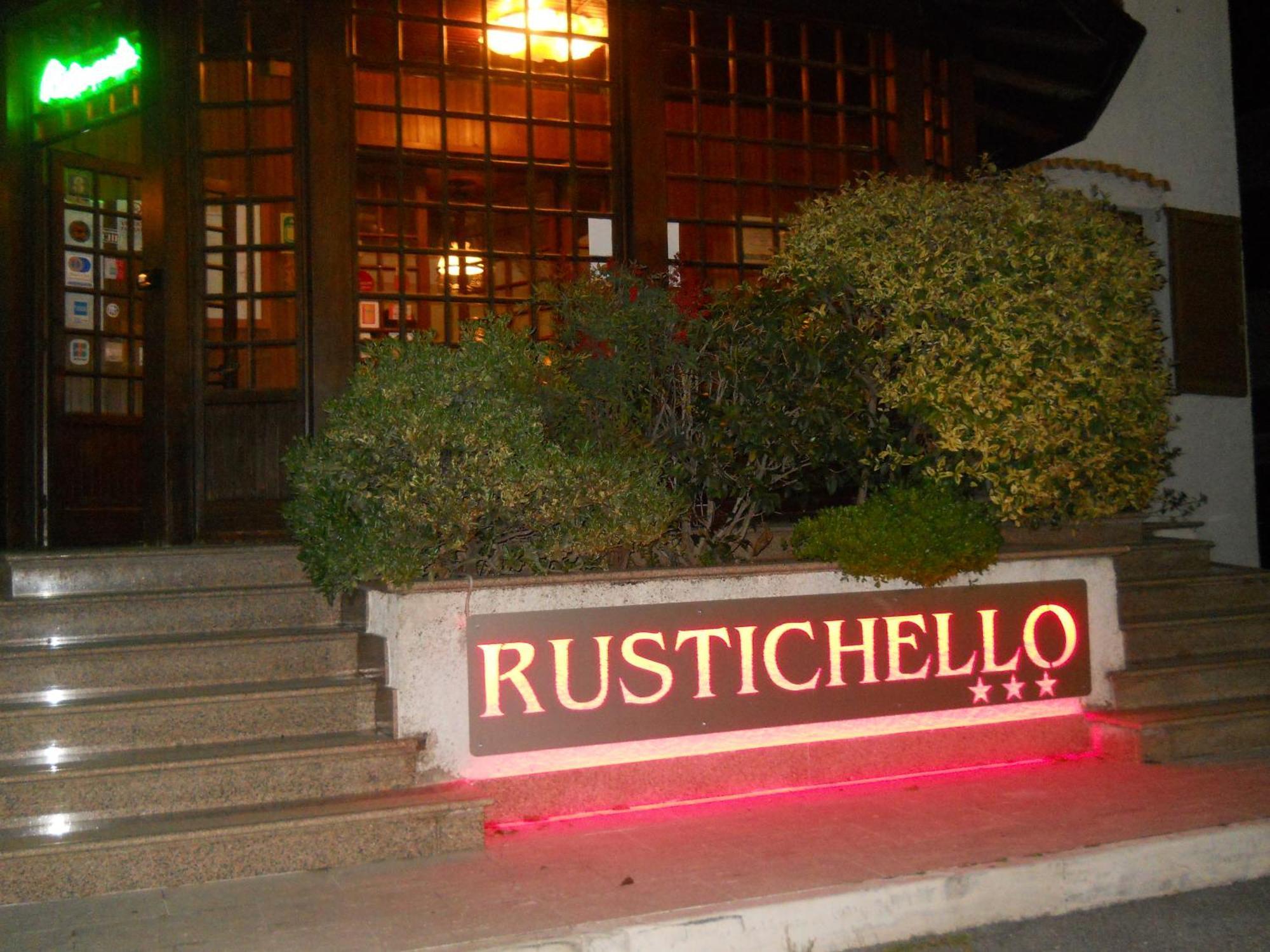Hotel Il Rustichello 로나토 외부 사진